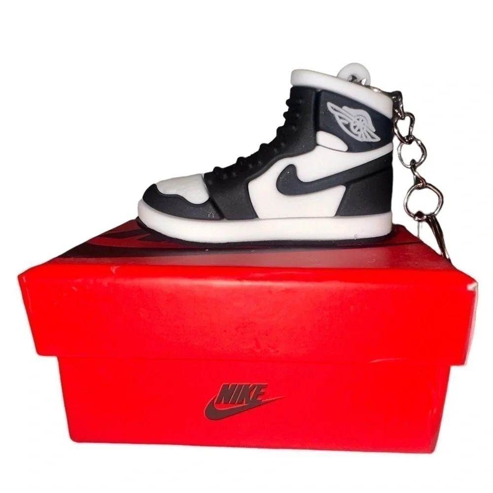 Air Jordan 1 High Top Nike Key Chain/ Bag Charm Black & White Comes w/box